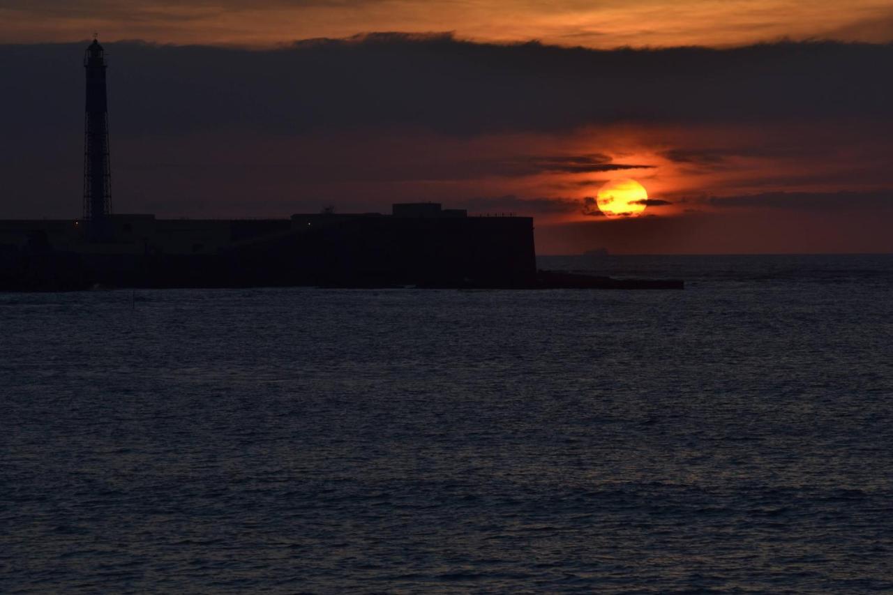 Esencia De Cadiz Entre La Vina Y El Mercado エクステリア 写真